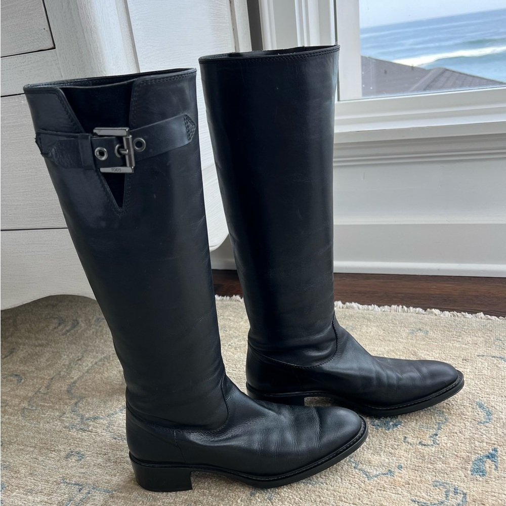 Tod's black leather tall boots